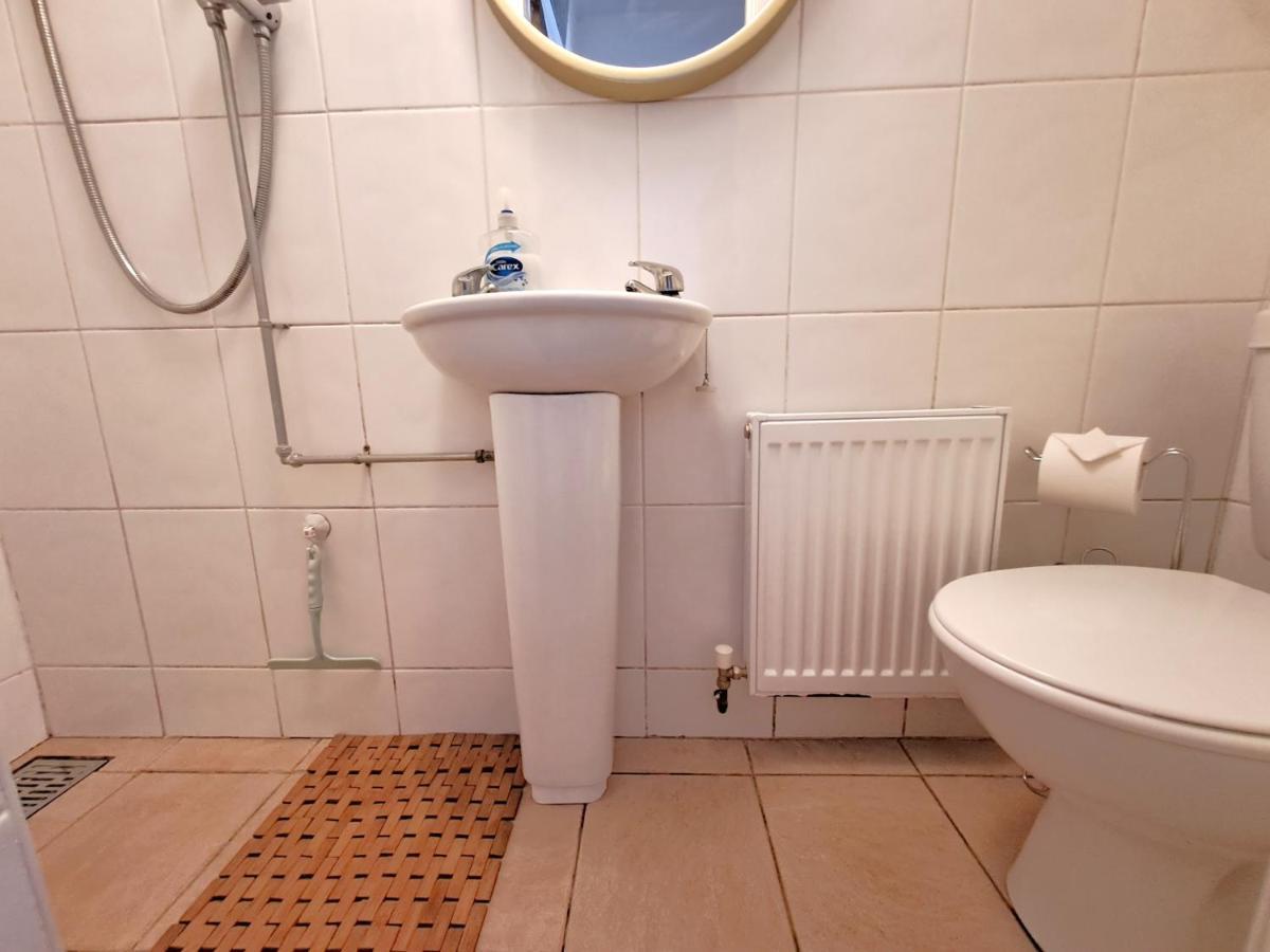 Quiet Comfortable Patcham Studio Free Parking Hallway Shared With Host Διαμέρισμα Μπράιτον Εξωτερικό φωτογραφία
